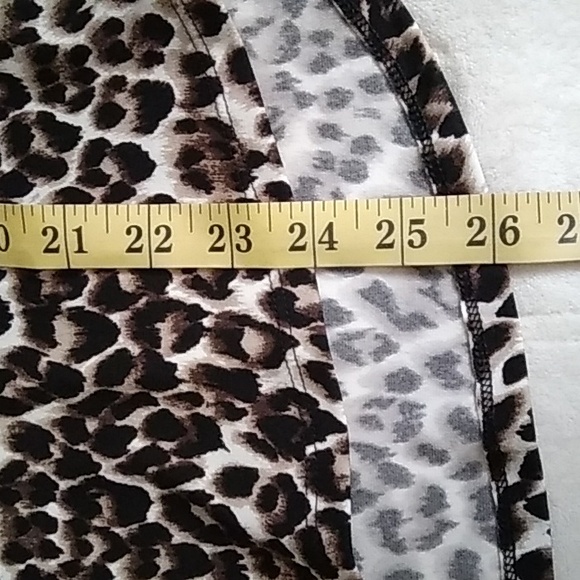 Chico's leopard print top - Picture 6 of 8